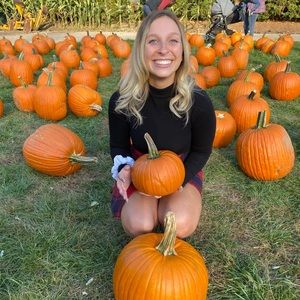 Meet your Posher, Kaitlyn